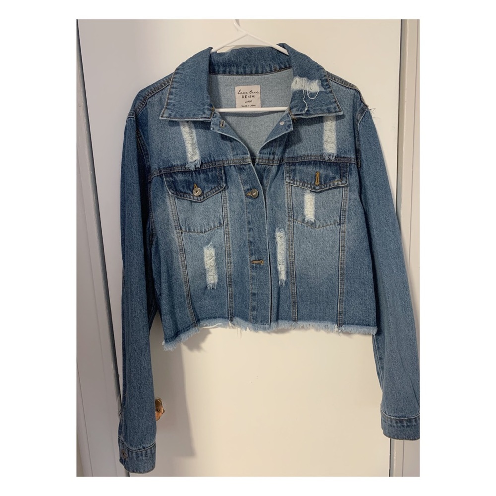 NEVER WORN distressed cropped denim jacket